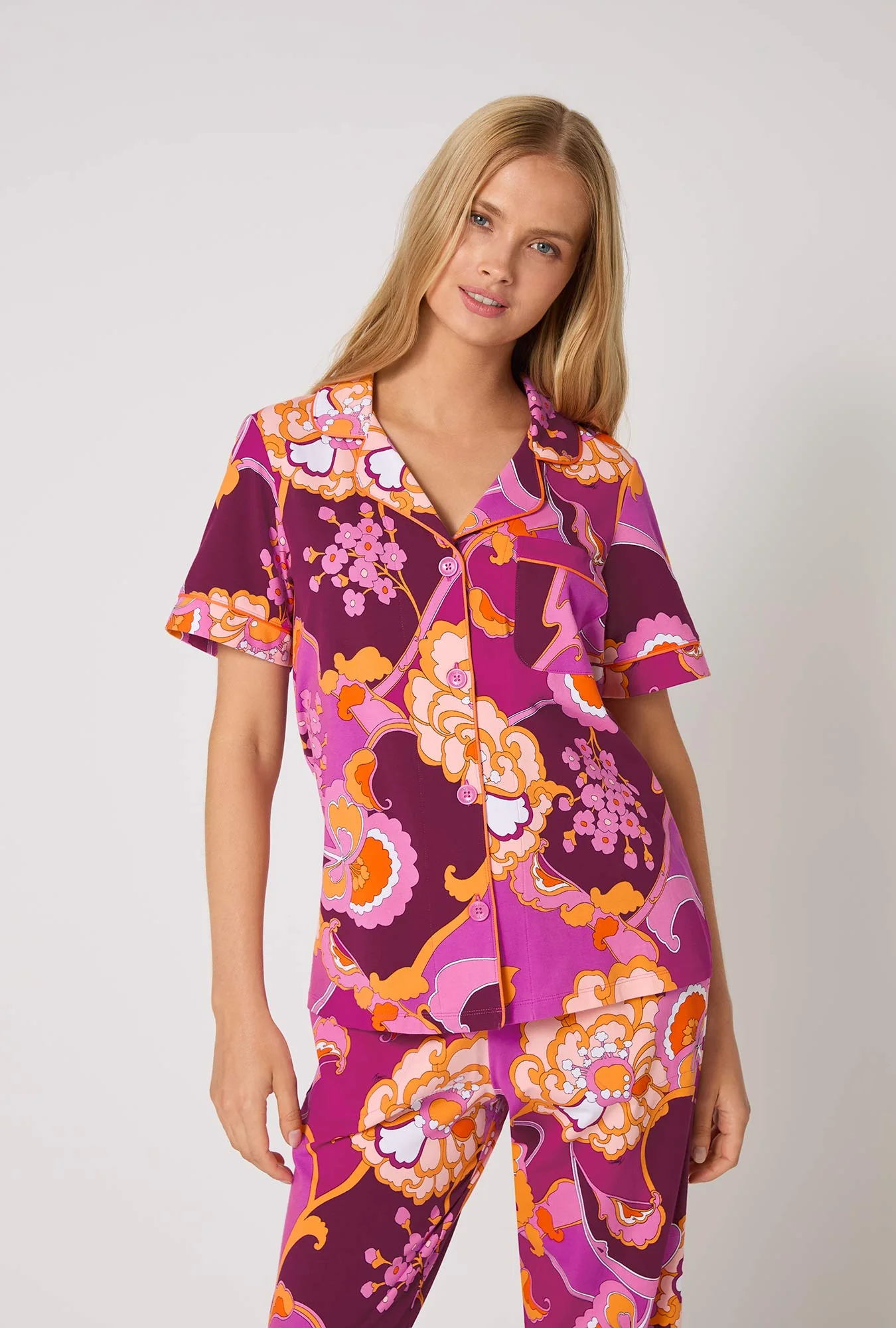 BedHead X Trina Turk Apache Plume Short Sleeve Classic Stretch Jersey Cropped Pj Set - Image 4
