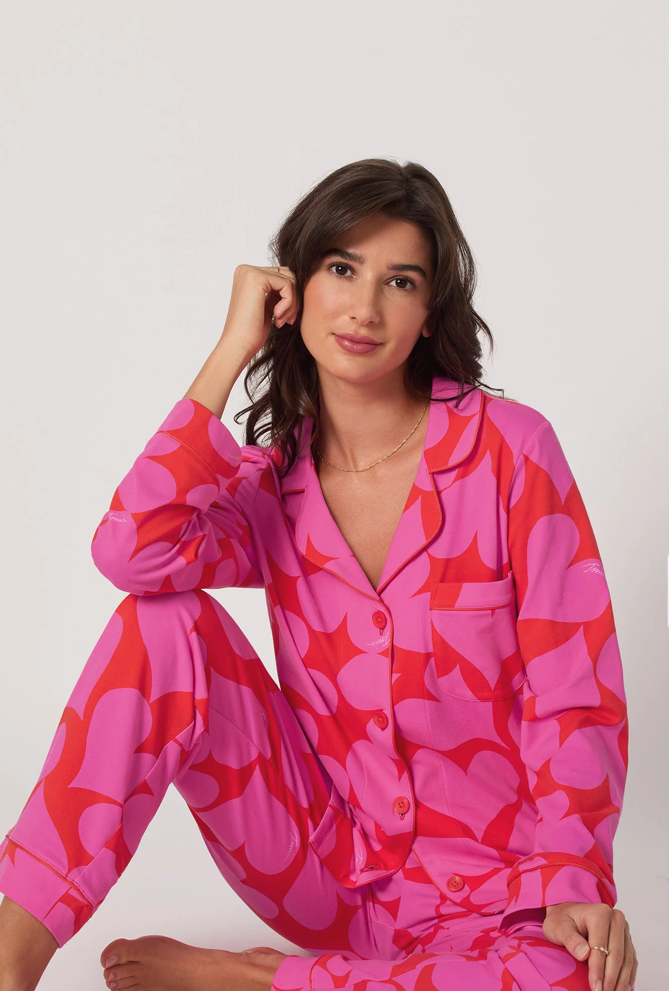 BedHead x Trina Turk Hearts Long Sleeve Classic Stretch Jersey Pj Set - Image 4
