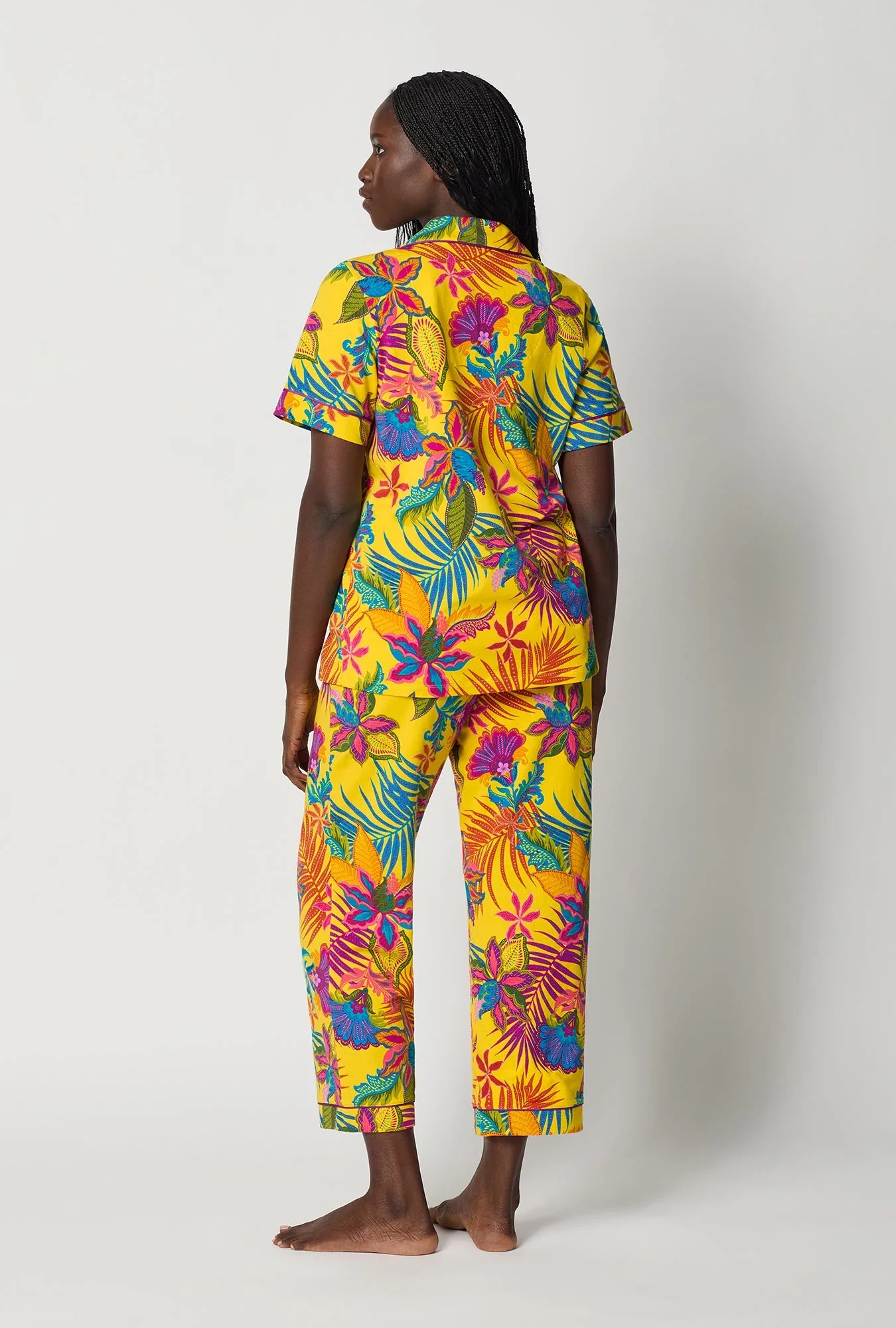 BedHead x Trina Turk Jacobean Floral Short Sleeve Classic Stretch Jersey Cropped Pj Set - Image 3