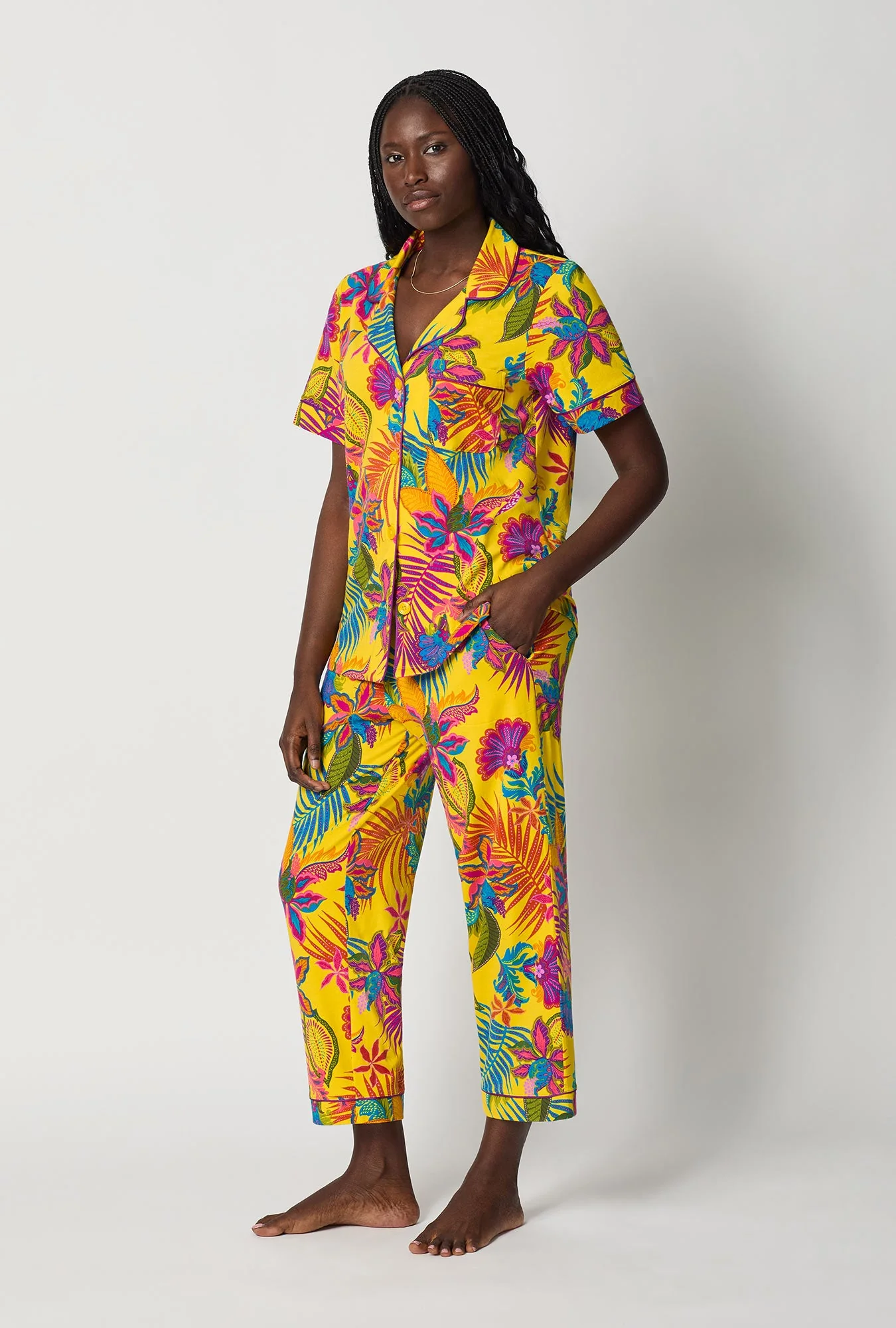 BedHead x Trina Turk Jacobean Floral Short Sleeve Classic Stretch Jersey Cropped Pj Set - Image 4