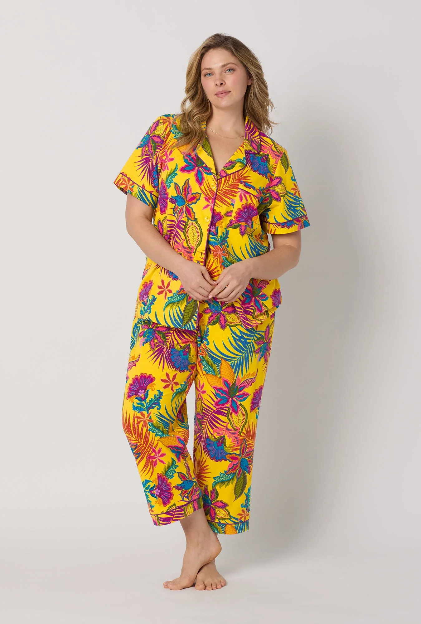 BedHead x Trina Turk Jacobean Floral Short Sleeve Classic Stretch Jersey Cropped Pj Set - Image 5