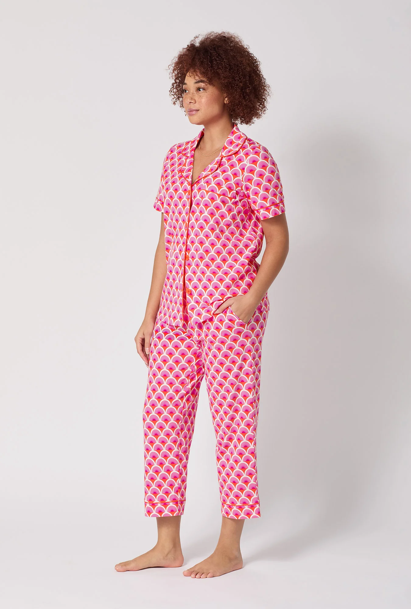 BedHead x Trina Turk Scallop Short Sleeve Classic Stretch Jersey Cropped Pj Set - Image 3