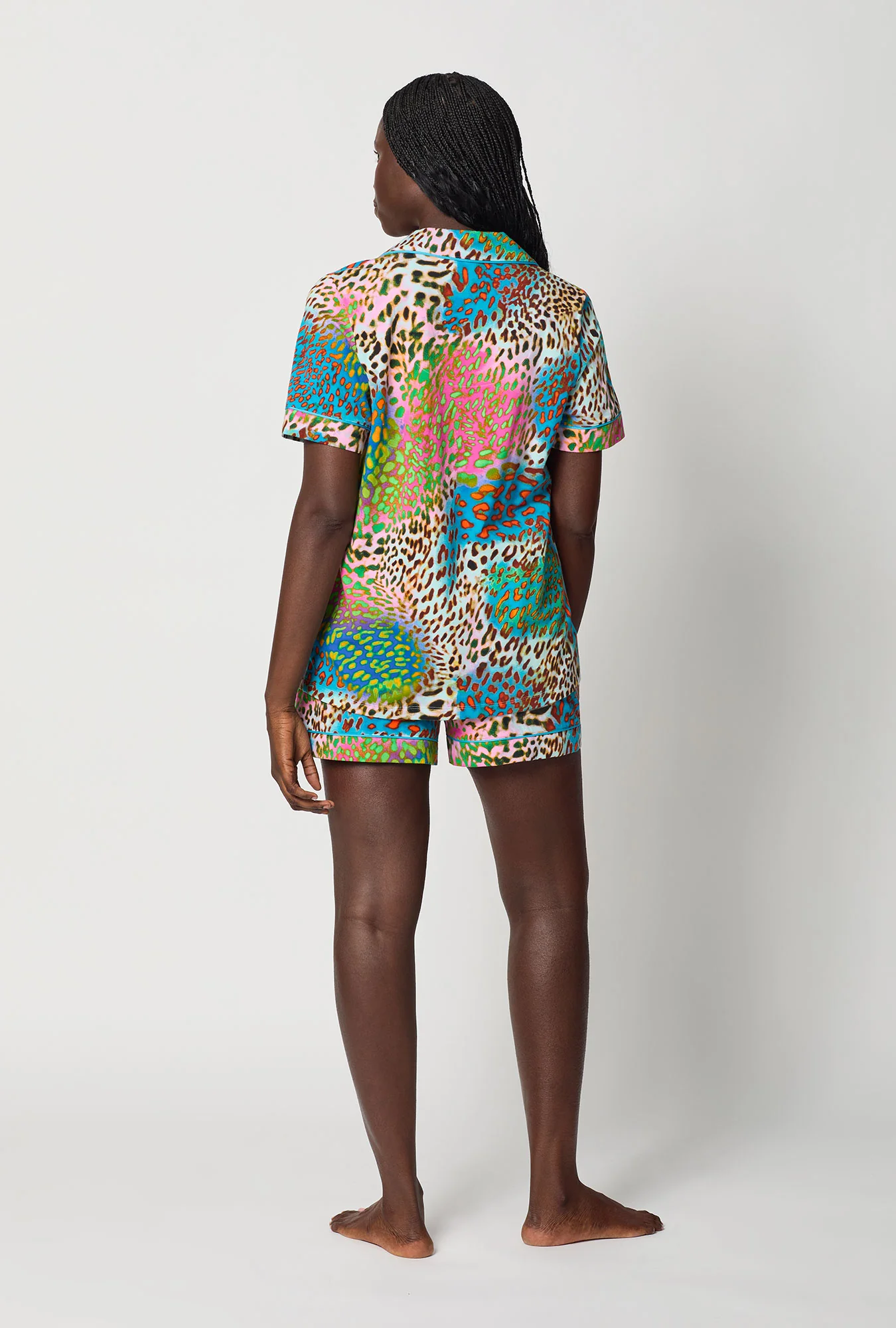 BedHead x Trina Turk Spray Leopard Short Sleeve Classic Shorty Stretch Jersey Pj Set - Image 4