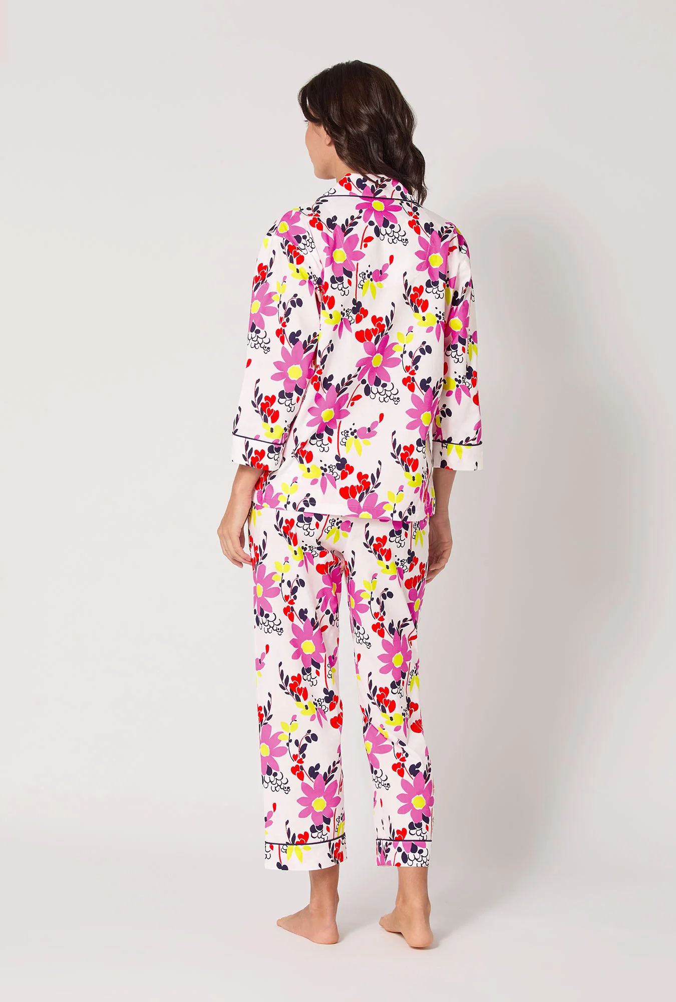 BedHead x Trina Turk Whimsical Floral 3/4 Sleeve Classic Woven Cotton Cropped Pj Set - Image 3