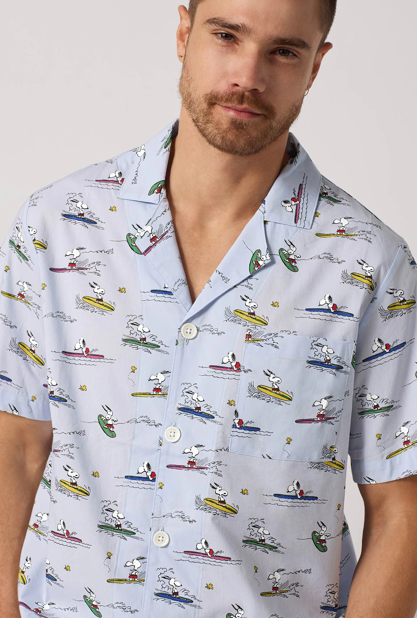 Catch A Wave, Snoopy Men's Short Sleeve Woven Cotton Poplin Short Pj Set - Image 3