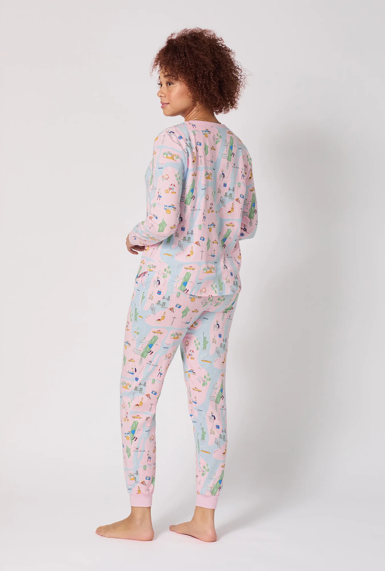 New York, New York Long Sleeve Pullover Crew And Jogger Stretch Jersey Pj Set - Image 4