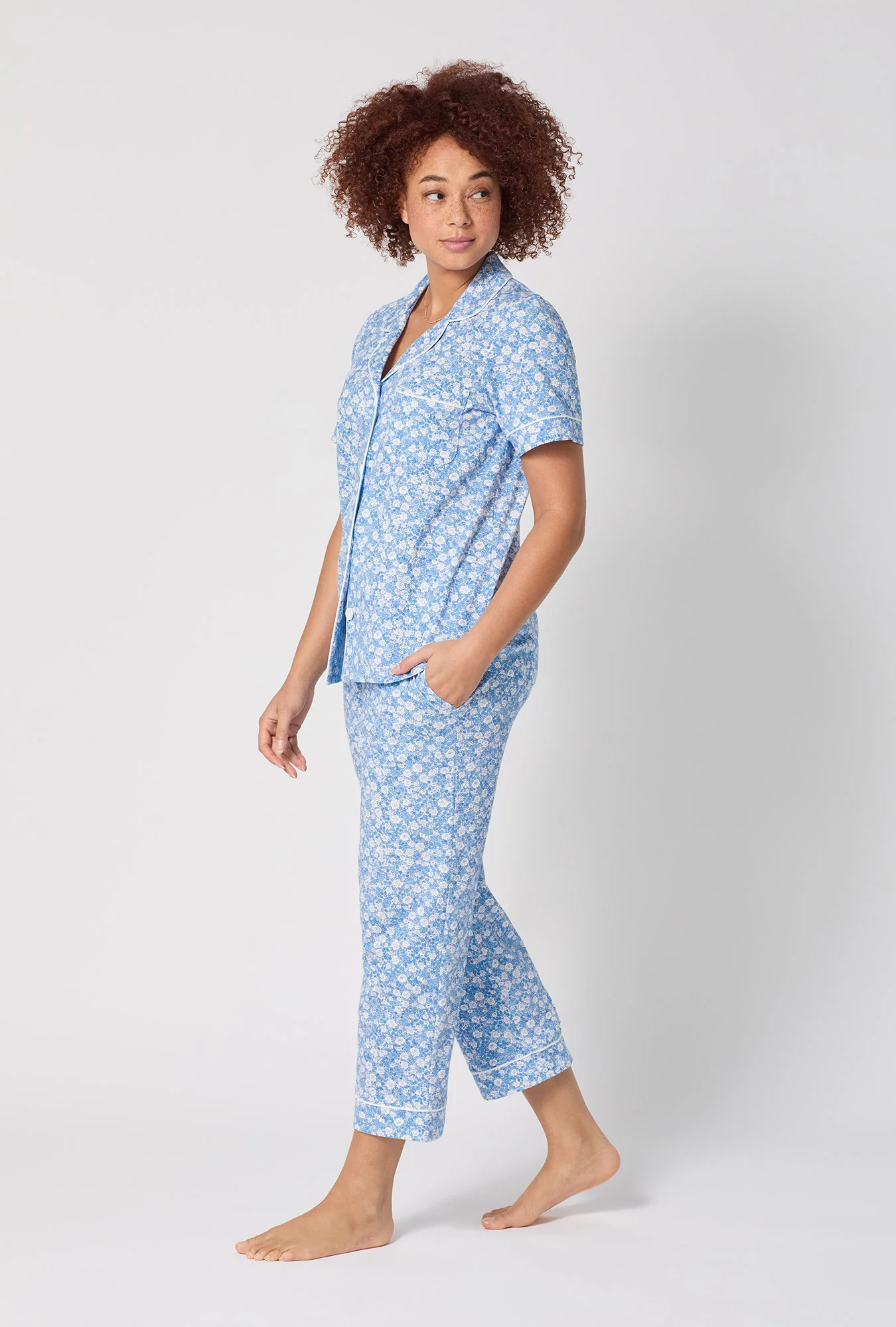 Something Blue Short Sleeve Classic Stretch Jersey Cropped Pj Set - Image 3