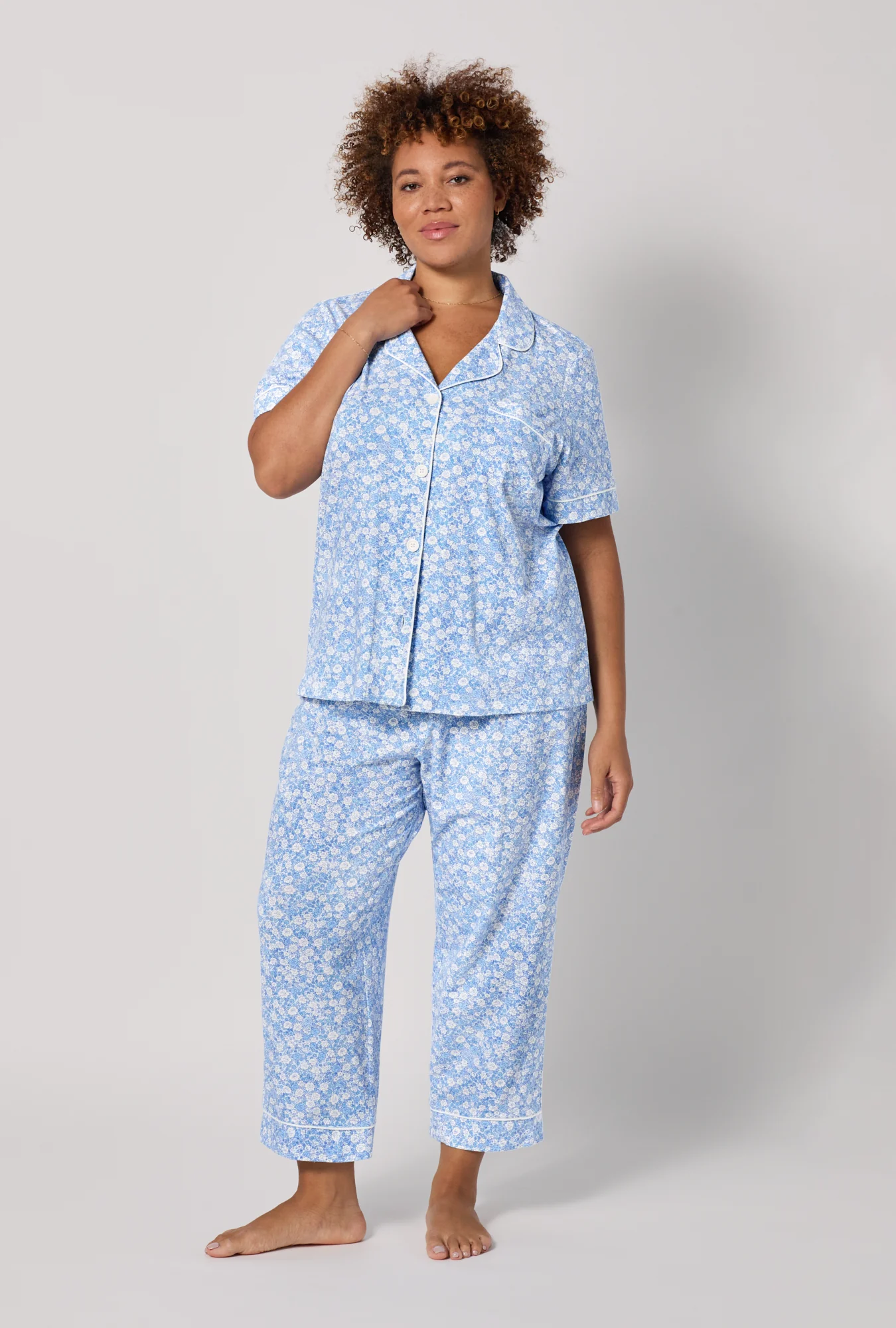 Something Blue Short Sleeve Classic Stretch Jersey Cropped Pj Set - Image 6